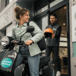location scooter 1 euro par jour femme